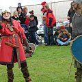 fihgting show and Peter (England) who never stops talking. Of course the fact that he was the one who started viking reenactment gives him a lot to talk about. But please! have mercy on our ears sometimes! nevertheless, an interesting persona.