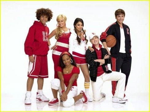 #HighSchoolMusical2