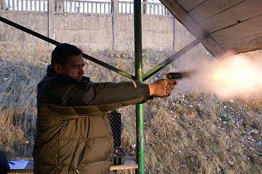 #CzarnyProch #strzelectwo #rewolwer #Dragoon #Warka #BrońPalna #strzał #strzelanie #ostrzał #strzelnica #strzelec