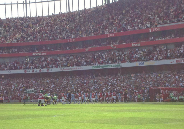 Rozpoczęcie meczu:) #Arsenal #mecz #stadion #PiłkaNożna #ManchesterCity