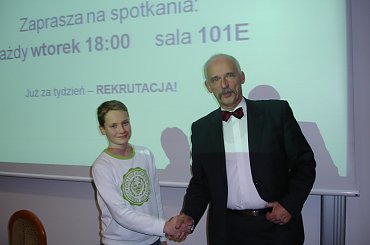 Z JKM na Akademii Ekonomicznej, dyskusja o legalizacji narkotyków (video - www.uprtv.pl) #JKM #janusz #korwin #mikke #akademia #ekonomiczna #legalizacja #narkotyków #narkotyki #debtata #dyskusja #upr #uprtv #unia #polityki #realnej