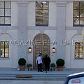 Ashley gets in her car in West-Hollywood and checks out a house-paparazzi styczeń 2008