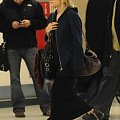 MK arrives into LAX Airport-paparazzi luty 2008