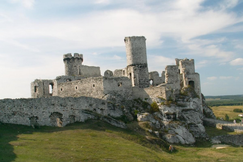 Zamek Ogrodzieniec Podzamcze