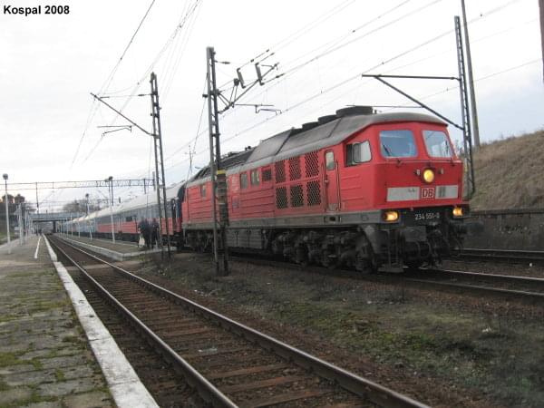 23.04.2008 BR234 551-0 z Moskwą Ekspres do Saratova podczas zmiany loka z DB na PL.
