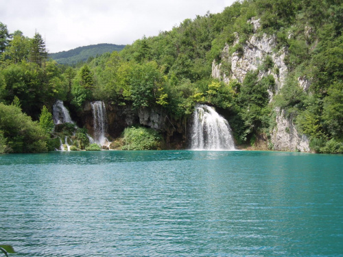 Chorwacja- Jeziora Plitvickie #chorwacja #JezioraPlitvickie #wodospad #jezioro