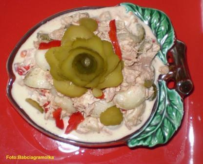 Tuńczyk z melonem Przepisy: www.foody.pl , WWW.kuron.pl i http://kulinaria.uwrocie.info/ . #sałatki #melon #tuńczyk #śniadanie #kolacja #jedzenie #kulinaria