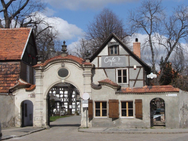 Drewniany kosciol wykonany w technice fachwerk czyli muru pruskiego. Swiatynia Ewangelicka. Obiekt wpisany na liste swiatowego dziedzictwa UNESCO. #Slask #DolnySlask #Silesia #Schlesien #Slezsko #Friedenskirche #KosciolPokoju