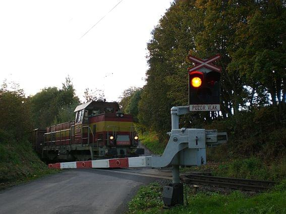 Pozor vlak :-)))
Valy, Czechy 2007