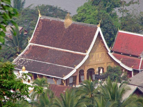 widok ze wzgórza Phu Si, Luang Prabang
