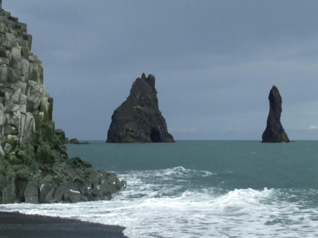 #Islandia #morze #skały #wyspy