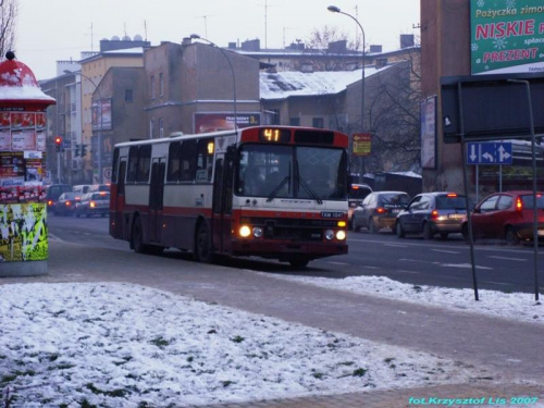 MPK Tarnów #232. 21 grudnia 2007r. Linia 41.
Końcem 2007 roku pod płot obok #231 odstawiono #227.