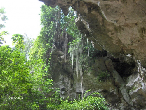 wyjście z jaskini Berna