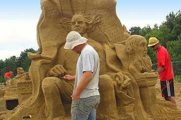 RZEŻBY W PIASKU
WIELCY GDAŃSZCZANIE #RzeżbyWPiasku #Gdańsk