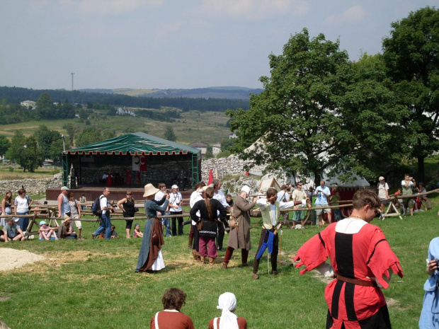 Ogrodzieniec 2008 - turniej łuczniczy