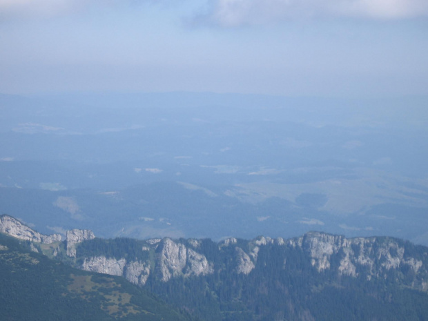 Po lewej Skalne Wrota na zoomie #Góry #Tatry