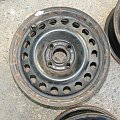 felgi stalowe Opel Astra F, 4x100 ET49, 5,5jx15, jedna oryginał GM, jedna Daewoo, dwa zamienniki - 150zł