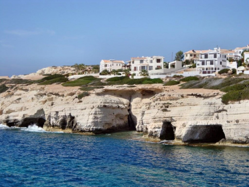 Cypr-Pafos sea caves