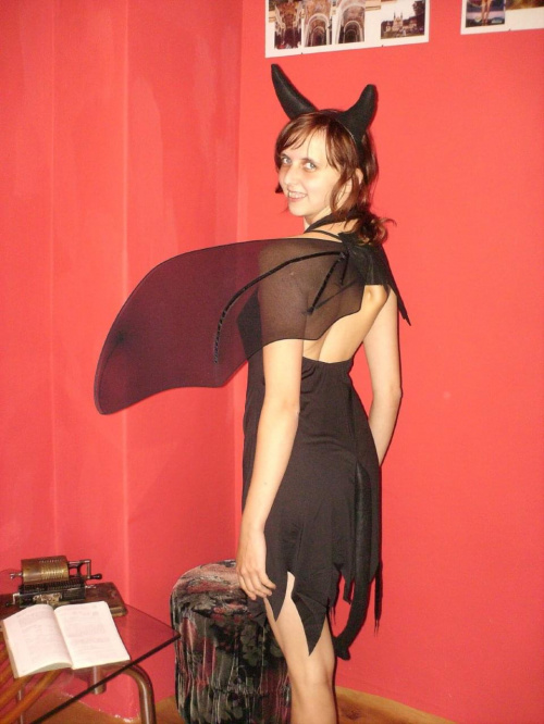 www.kostiumyerotyczne.sklepna5.pl #diablica #kostiumy #przebrania #stroje #halloween #LegAvenue