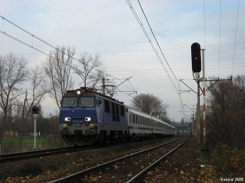 11.11.2008 EP09-009 opuszcza Kostrzyn z pociągiem EC - BWE rel. Berlin - Warszawa Wsch.