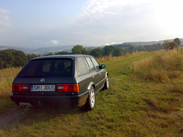 BMW 320i e30