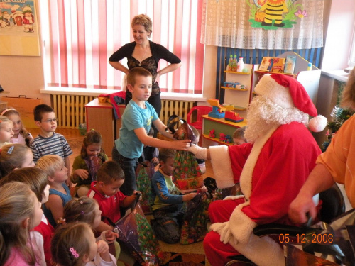Mikołaj w przedszkolu był super!