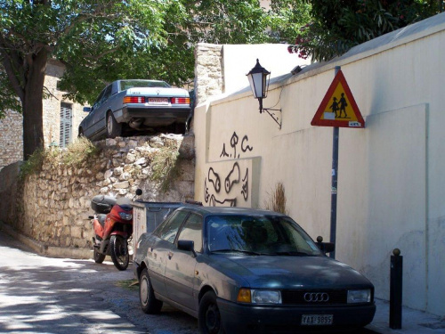 parkowanie w Atenach #grecja #samochody #ateny #wakacje