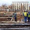 Trwa wylewanie fundamentów - takl wyglądał plac budowy 9 lutego 2009 roku.