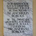 W 1966r. sowieci usunęli z kościoła wszelkie ślady polskości i uruchomili muzeum ateizmu z posągiem lenina w miejscu ołtarza głównego. #Wilno