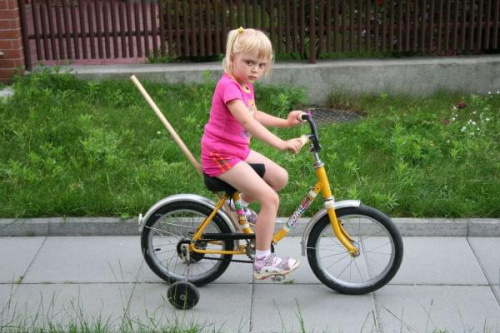 W trakcie imprezy, Agnieszka się przebrała w nowy strój i poszła na rower.